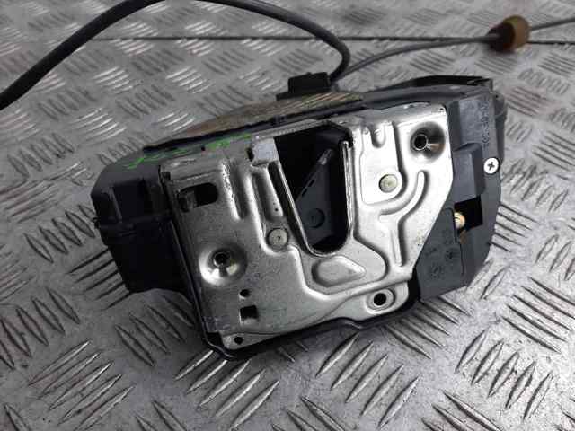 2117300535 MERCEDES Cerradura de puerta trasera izquierda  en stock Gandía