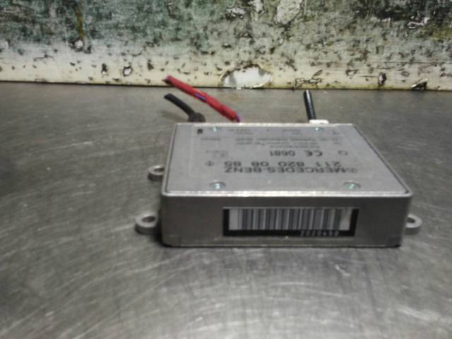 2118200885 Amplificador de señal de antena  disponible Burgos