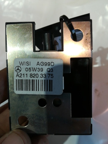 Antena de tiburón Mercedes E  (2002-2008)