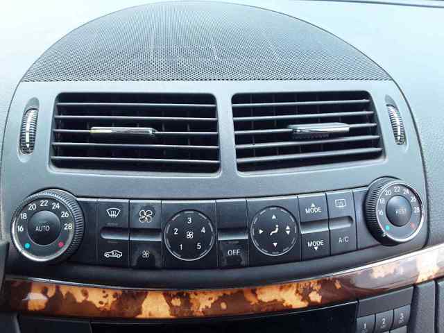 2118300490 MERCEDES Unidad de control aire acondicionado  en stock Córdoba