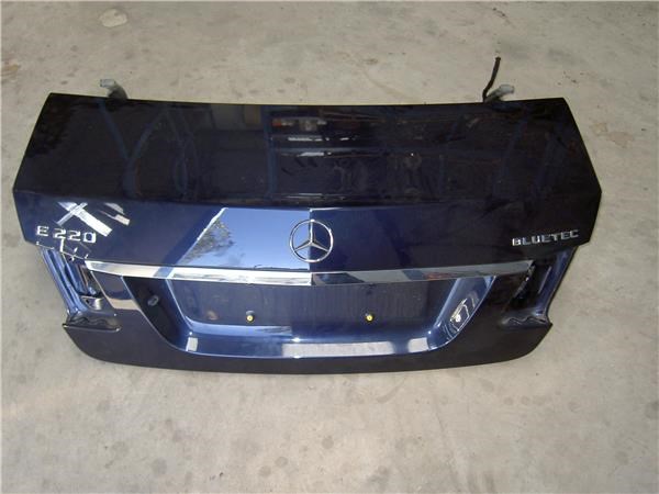 Tapa maletero Mercedes E  sedán comprar en España