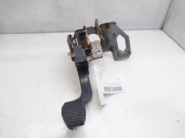 Precio del repuesto Pedal de embrague 208  hatchback