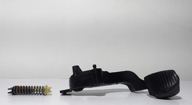 Pedal del embrague 2127EJ PEUGEOT