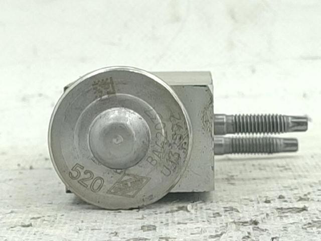 2128300284 Válvula TRV del aire acondicionado comprar Sevilla