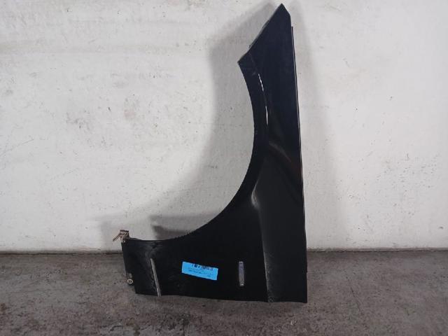 Aleta delantera izquierda 2128801118 MERCEDES