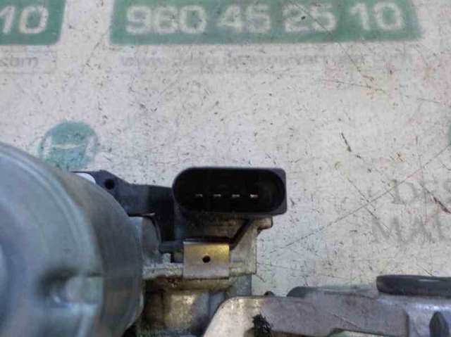 FORD 2135685 Motor limpiaparabrisas delantero derecho  comprar en Albacete