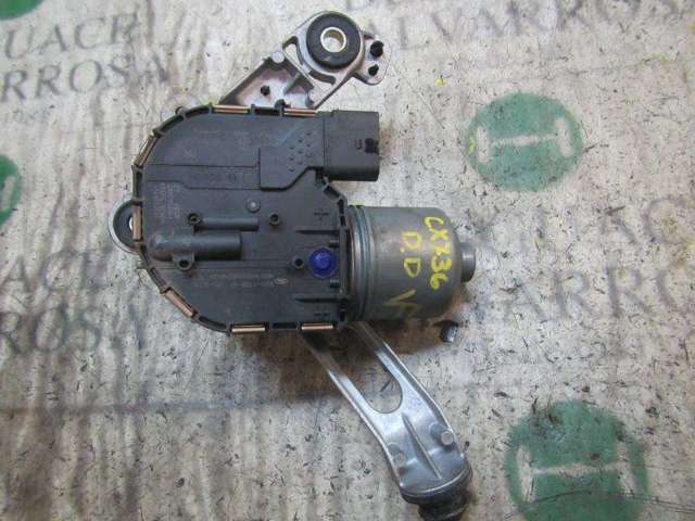 2135685 FORD Motor limpiaparabrisas delantero derecho  en stock Córdoba
