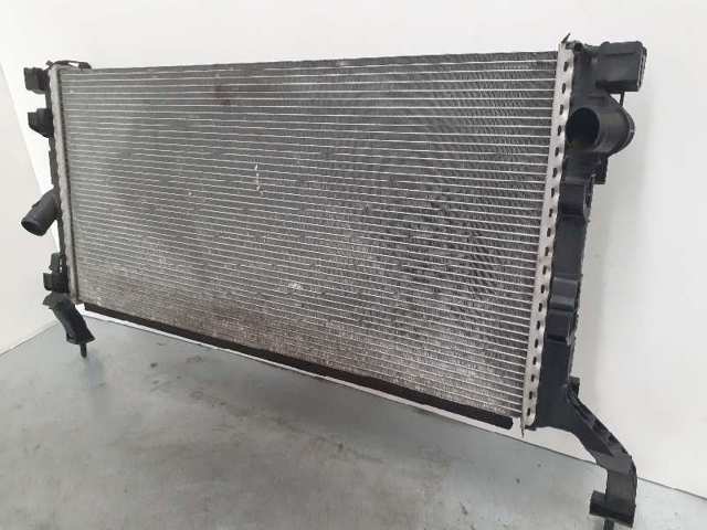 RENAULT 214100004R Radiador de refrigeración del motor  disponible Lugo