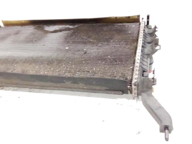214100005R Radiador de refrigeración del motor  disponible Málaga