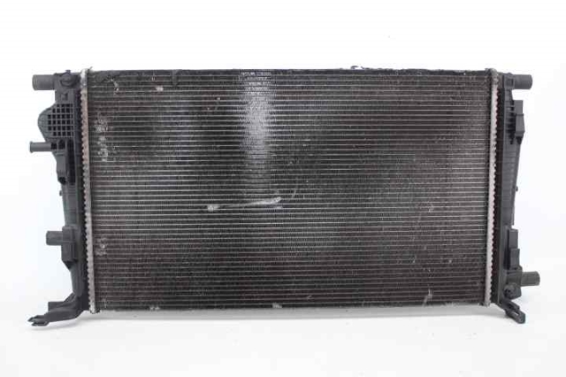 214100016R Radiador de refrigeración del motor  comprar en Pontevedra
