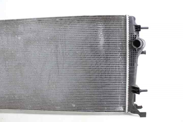 RENAULT 214100017R Radiador comprar Pamplona