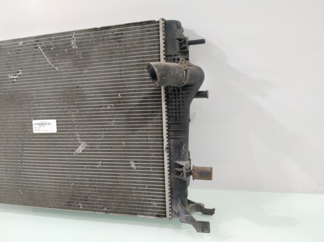 214100017R RENAULT Radiador de refrigeración del motor  comprar en Oviedo