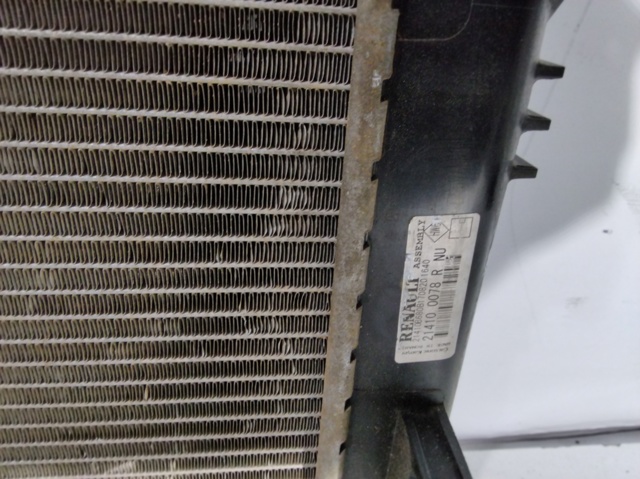 RENAULT 214100078R Radiador de refrigeración del motor  disponible Valladolid