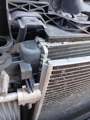 RENAULT 214101809R Radiador  en stock Valencia