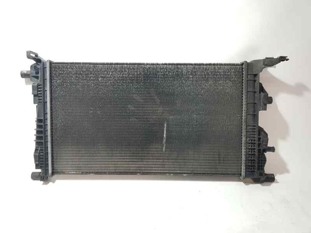 214105150R RENAULT Radiador  en stock Gandía