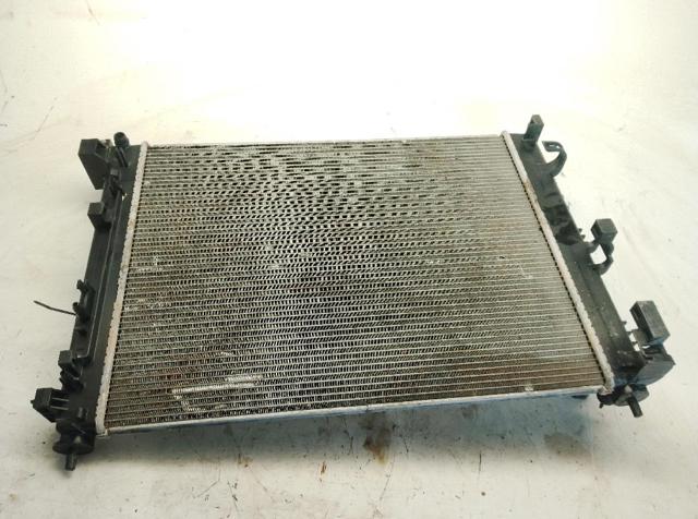 214105FA0A NISSAN Radiador  en stock Huelva