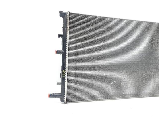 214109155R Radiador adicional de refrigeración del motor  disponible Málaga