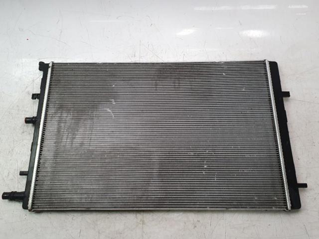 214109155R Radiador adicional de refrigeración del motor  en stock Castellón