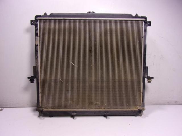 21410EB30A Radiador de refrigeración del motor  disponible Málaga