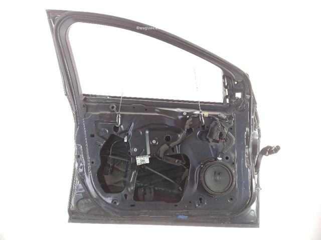 Puerta delantera izquierda Ford Focus 3 CB8