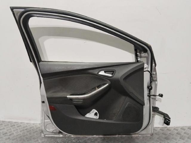 Puerta delantera izquierda Ford Focus 3 CB8