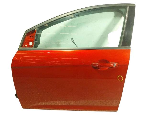 Puerta delantera izquierda Ford Focus III CB8 segundo mano