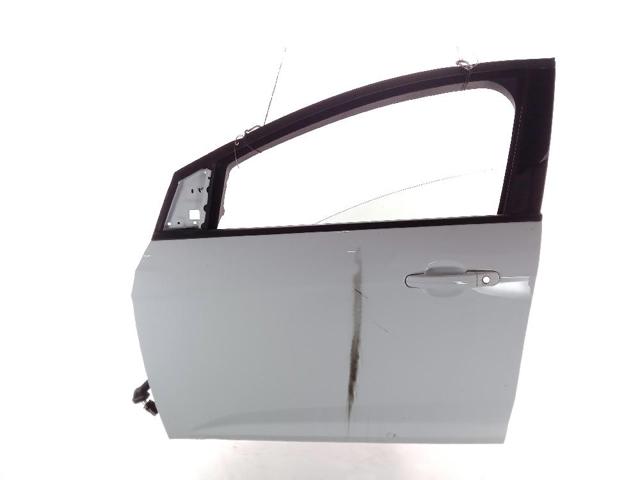 Puerta delantera izquierda Ford Focus 3 CB8