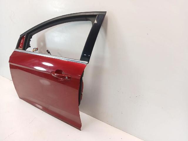 Puerta delantera izquierda Ford Focus 3 CB8
