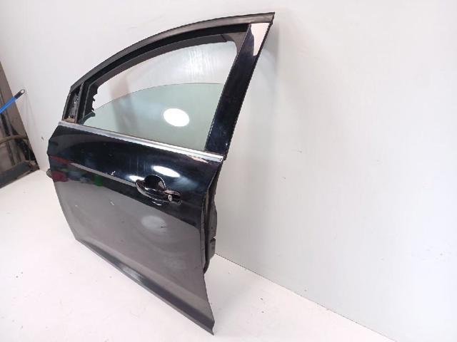 Puerta delantera izquierda Ford Focus 3 CB8