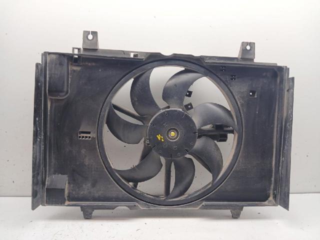 Difusor del radiador del aire acondicionado con ventilador y motor 214811FC5A NISSAN