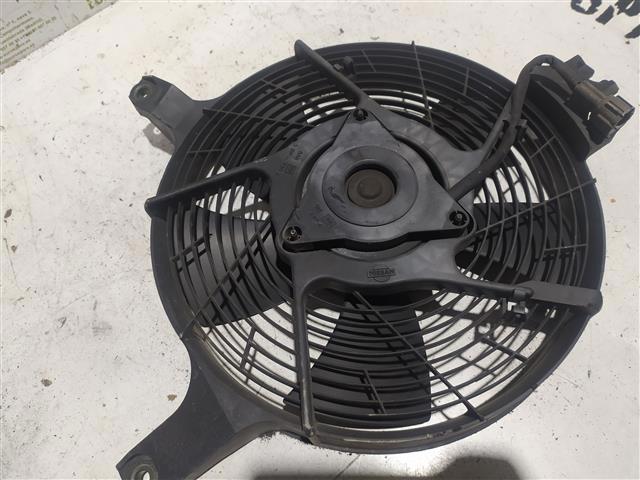 NISSAN 21481VB000 Difusor del radiador de refrigeración con motor y hélice  disponible Valladolid