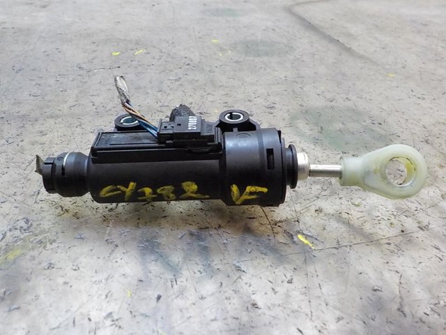 21526773670 Cilindro maestro de embrague  en stock Sabadell