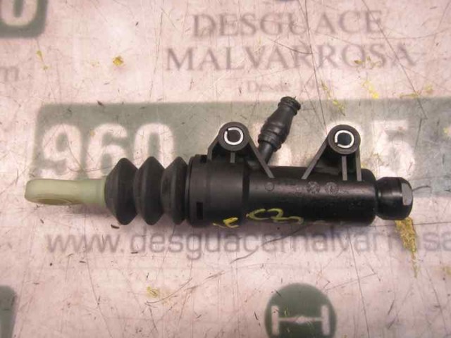 Cilindro maestro de embrague 21526774078 BMW