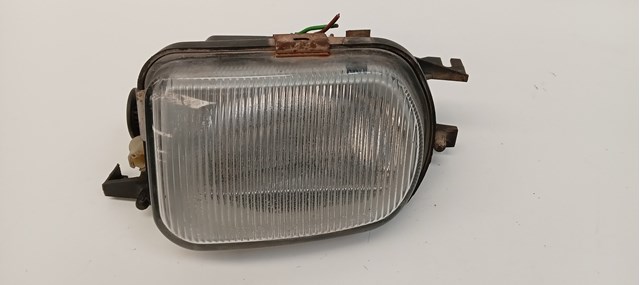 2158200556 MERCEDES Luz antiniebla izquierdo  en stock Córdoba