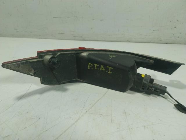 FORD 2168298 Luz antiniebla trasera izquierda  en stock Salamanca