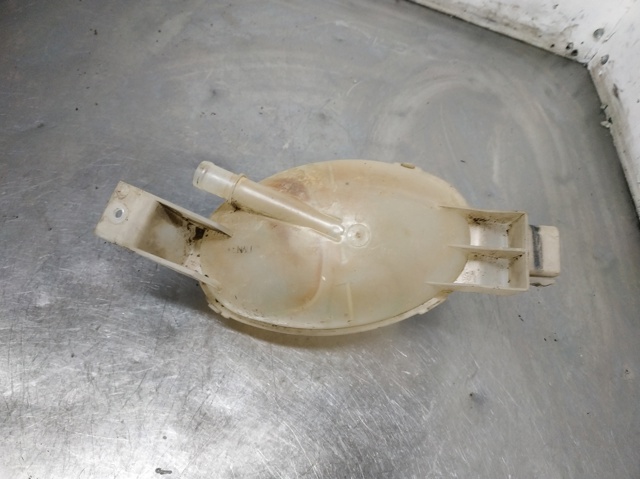 217100015R RENAULT Vaso de expansión  en stock Huelva
