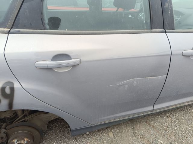 2172759 FORD Puerta trasera derecha  en stock Córdoba
