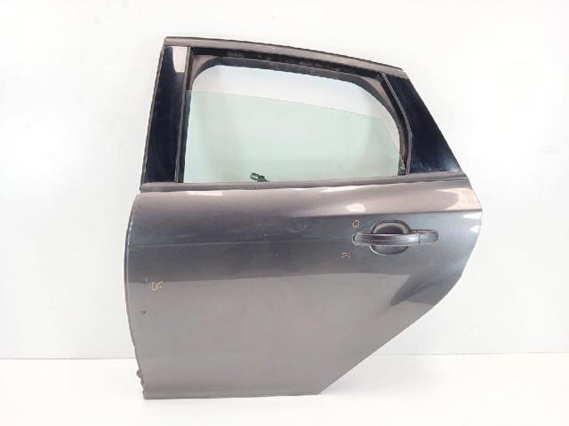 Puerta delantera derecha Ford Focus hatchback desguace