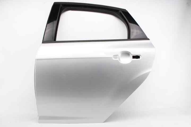 Puerta delantera izquierda Ford Focus segundo mano en Madrid