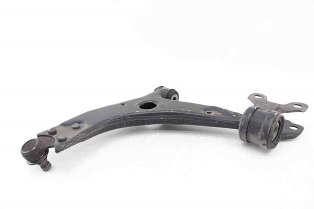 2172992 Brazo inferior derecho de la suspensión delantera  disponible Utrera