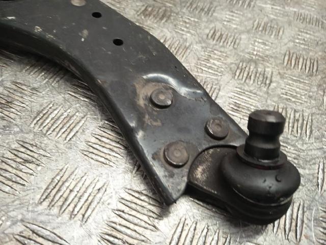 FORD 2172992 Brazo inferior derecho de la suspensión delantera  en stock Salamanca