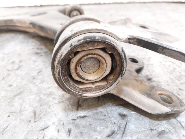 2173541 Brazo inferior izquierdo de la suspensión delantera  en stock Castellón