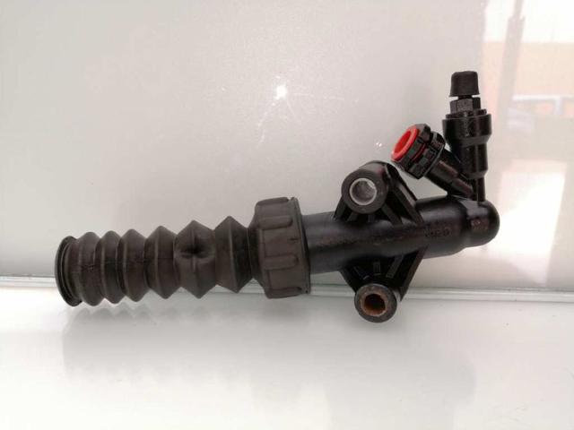 218216 Bombin de embrague  en stock Granada