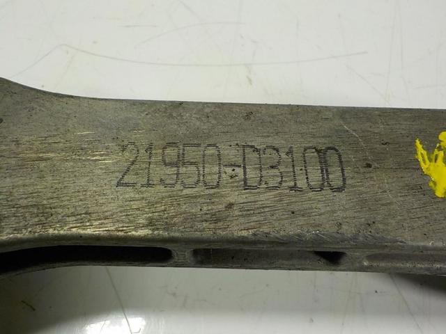 21950D3100 HYUNDAI Soporte de motor trasero comprar Madrid