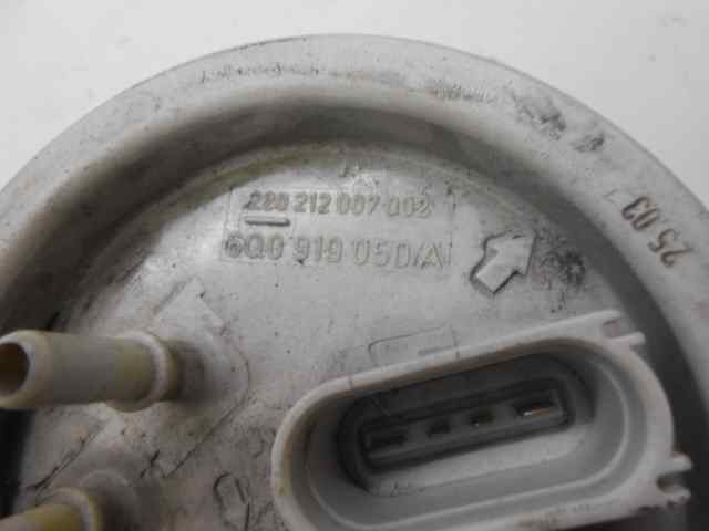 220212007002 VAG Bomba de gasolina  en stock Córdoba