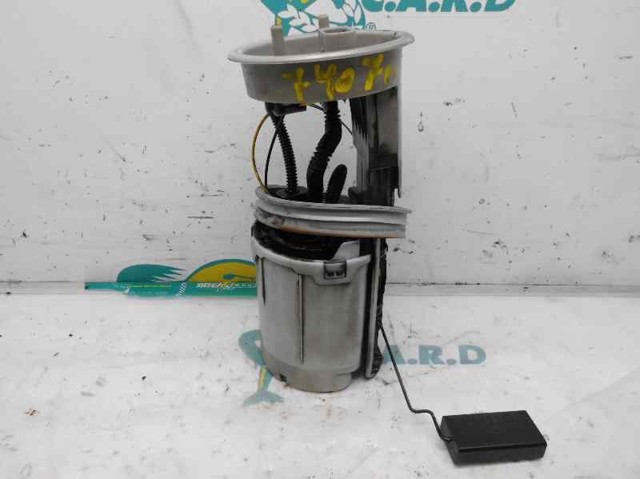 Bomba de combustible para Volkswagen Passat (3B3)