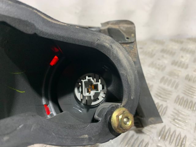 MAZDA 22061971 Piloto trasero exterior derecho comprar Barcelona