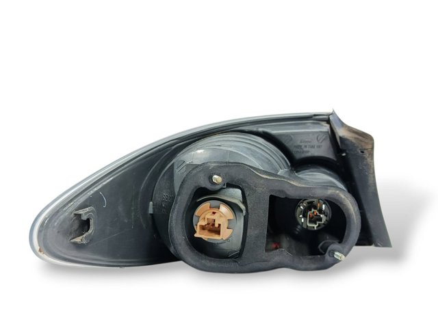 22061971 MAZDA Piloto trasero exterior derecho  disponible Vigo