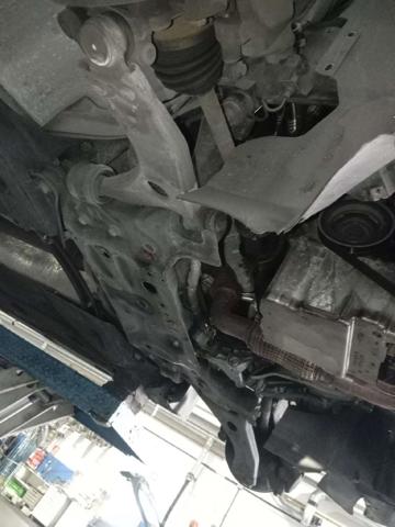 2207173 Subchasis delantero soporte motor delantero  en stock Castellón