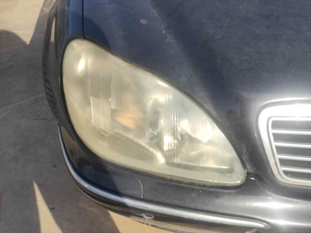 Faro derecho 2208200261 Mercedes